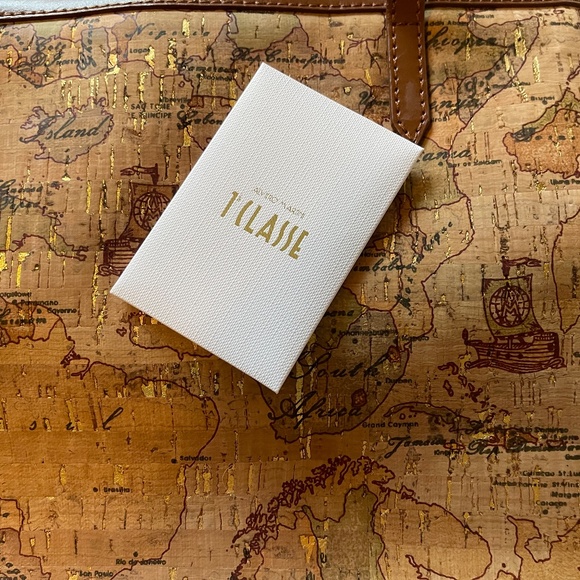 NWT Alviero Martini (Italian Luxury Brand) Limited Edition Cork Large MAP Tote - Picture 9 of 13